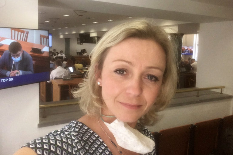 Jana Krumpholcová: Zastavme korupci větším dohledem nad politiky!